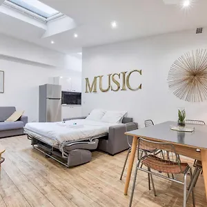 Cosy Apartment- 6p- Folies Bergeres Appartement