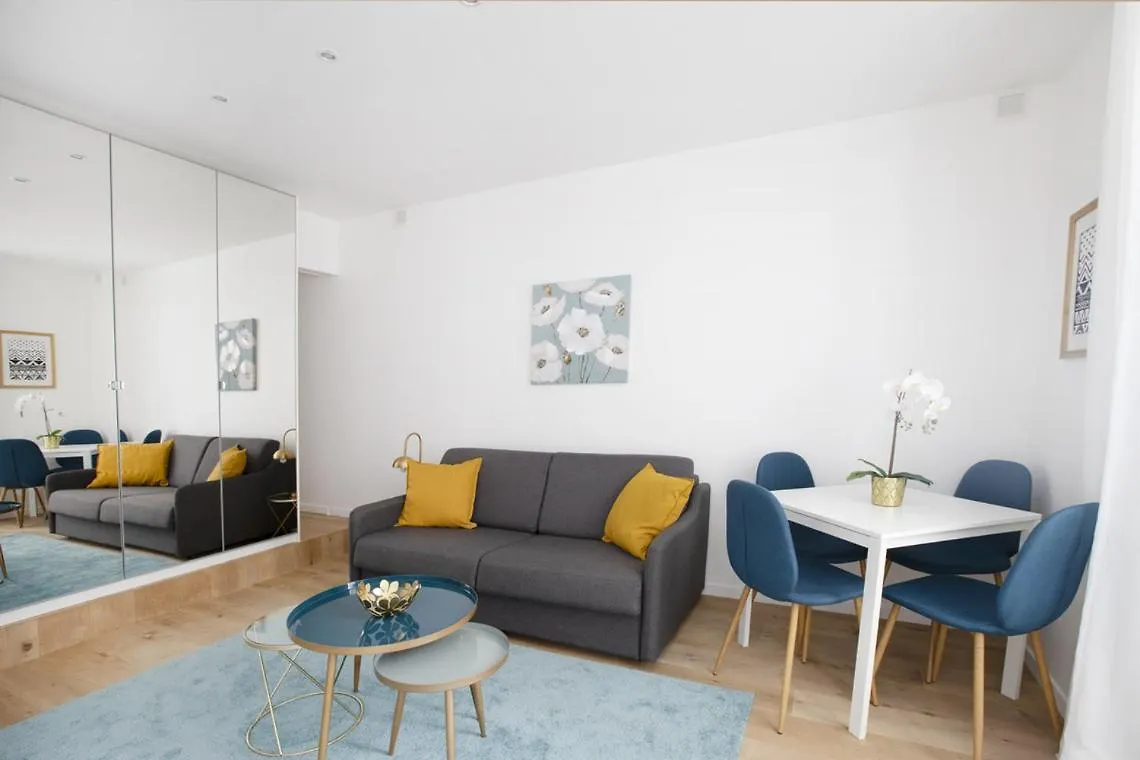 Stylist And Cosy Appartement In Montparnasse Paris